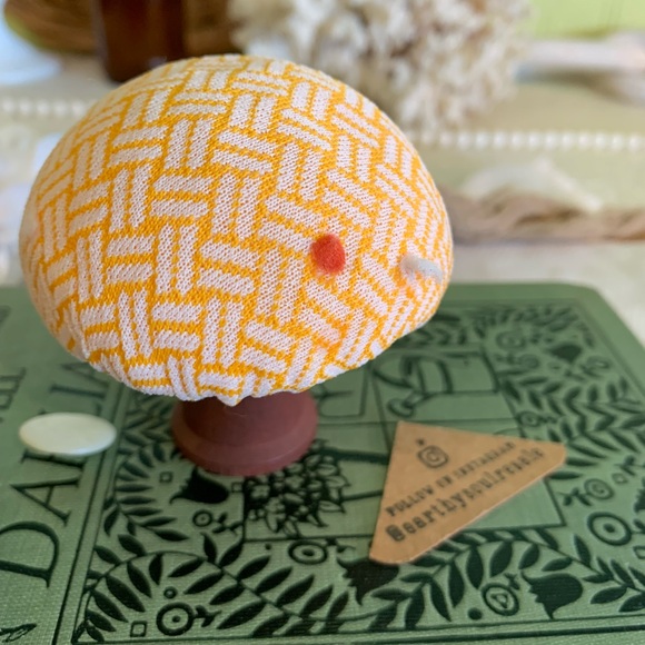 Vintage Mushroom Decor 🍄🟫 - Picture 7 of 10